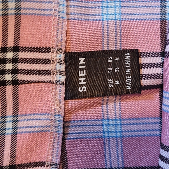 Pink plaid skirt size Medium - Picture 2 of 3